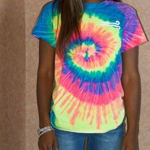 MOVE WITH THE WIND TEE